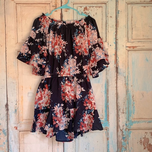 Off the shoulder floral navy blue romper - Picture 2 of 4